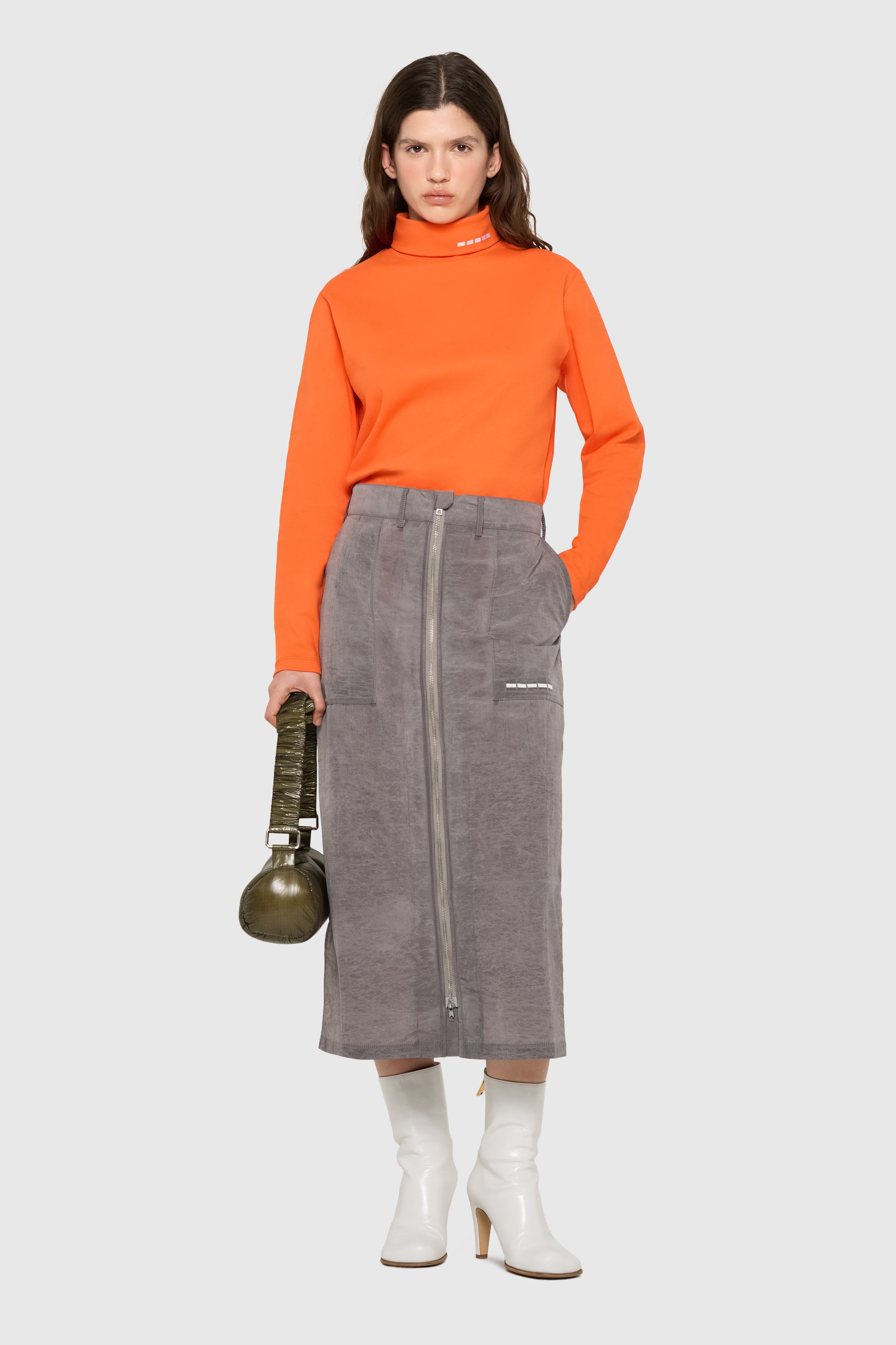 HIGH COLLAR T-SHIRT