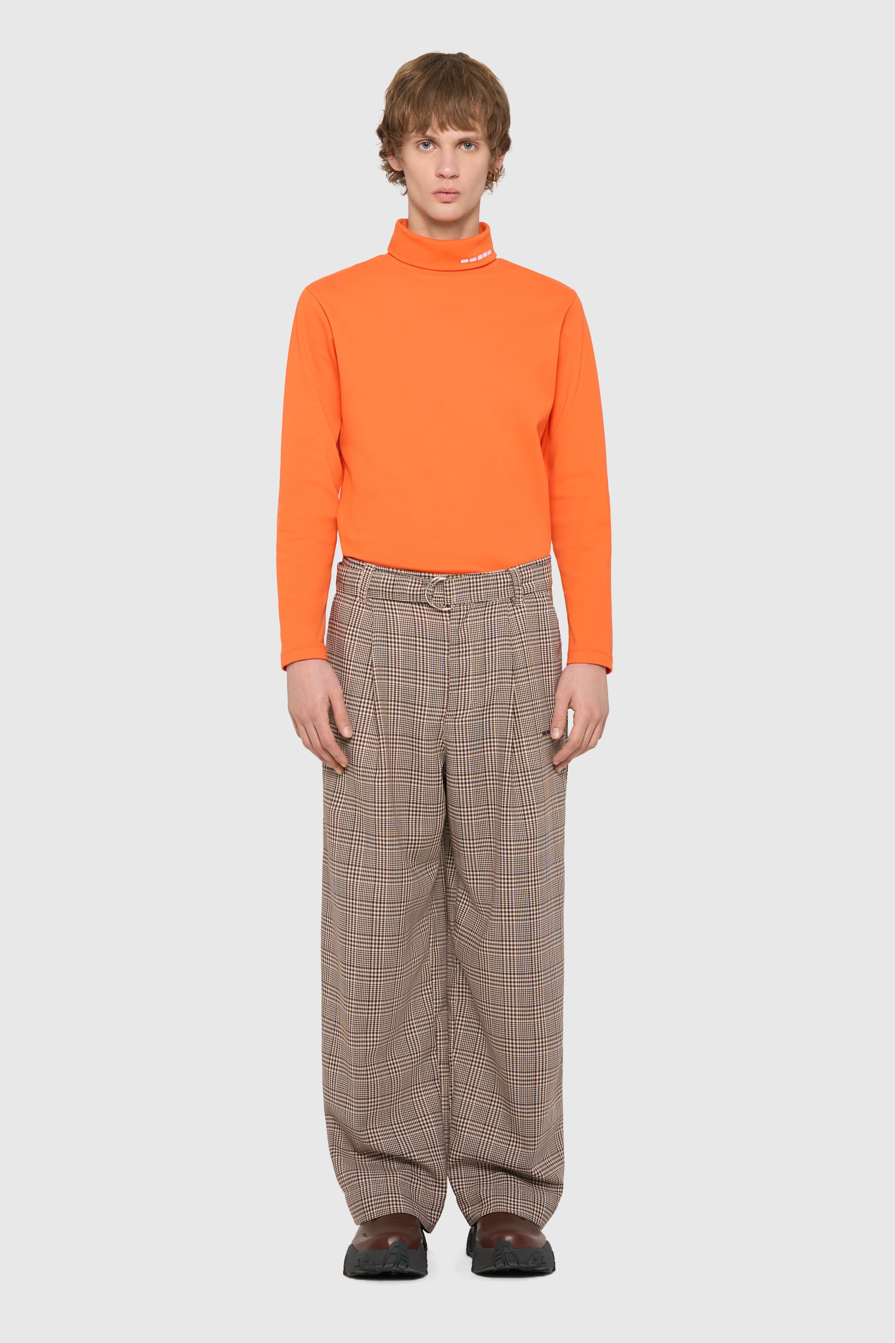 HIGH COLLAR T-SHIRT