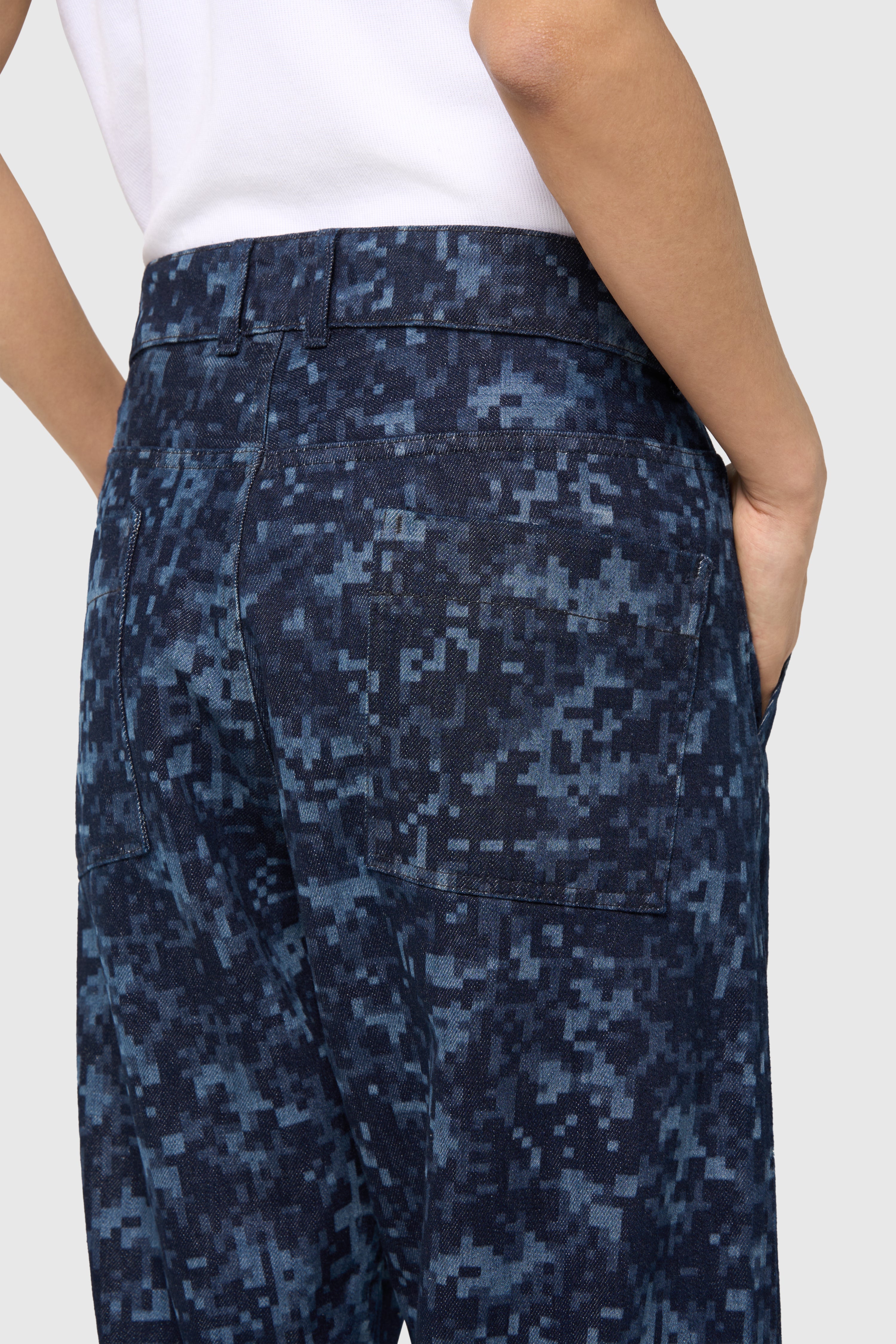 Night camo denim pants