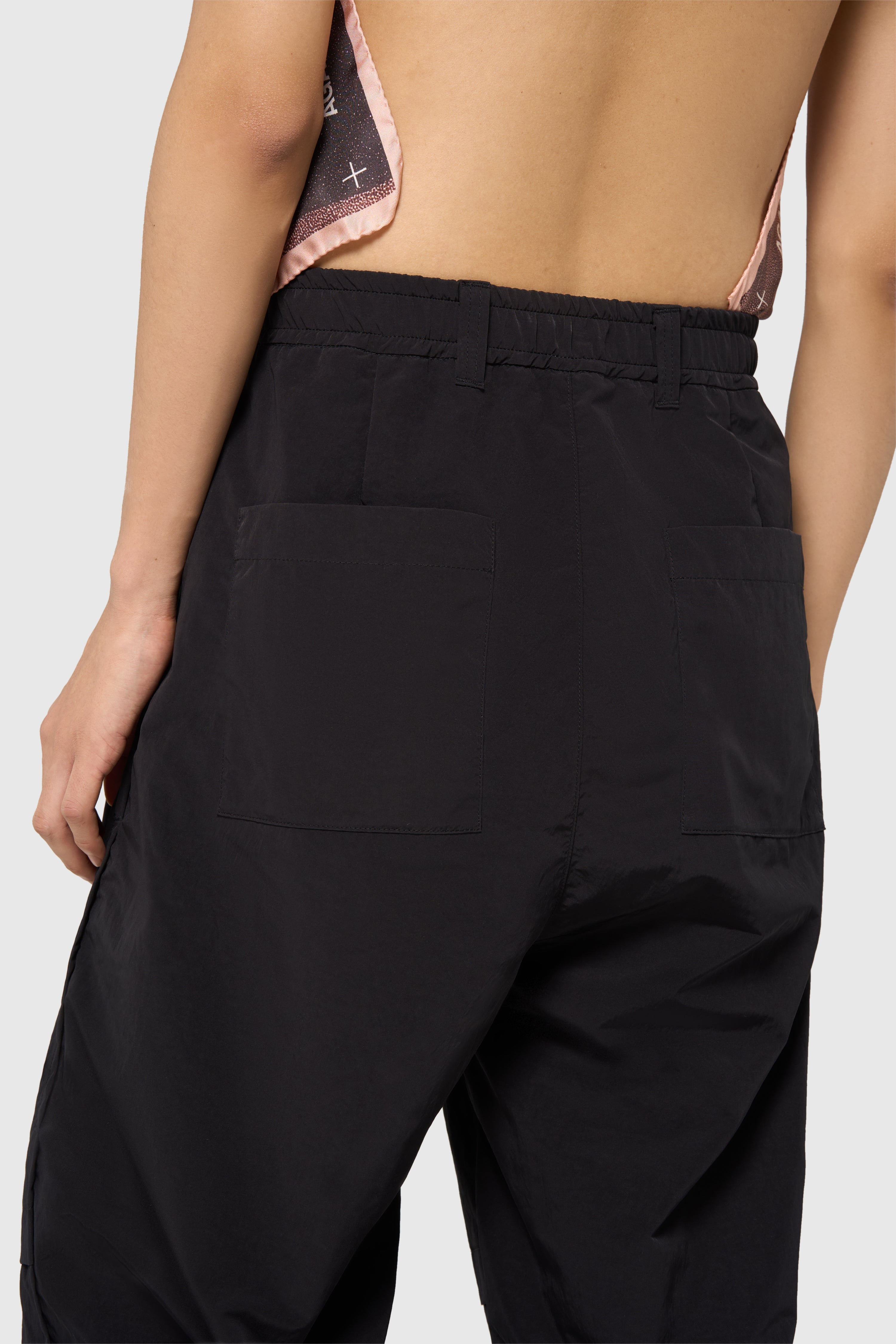 Sand pleated trousers