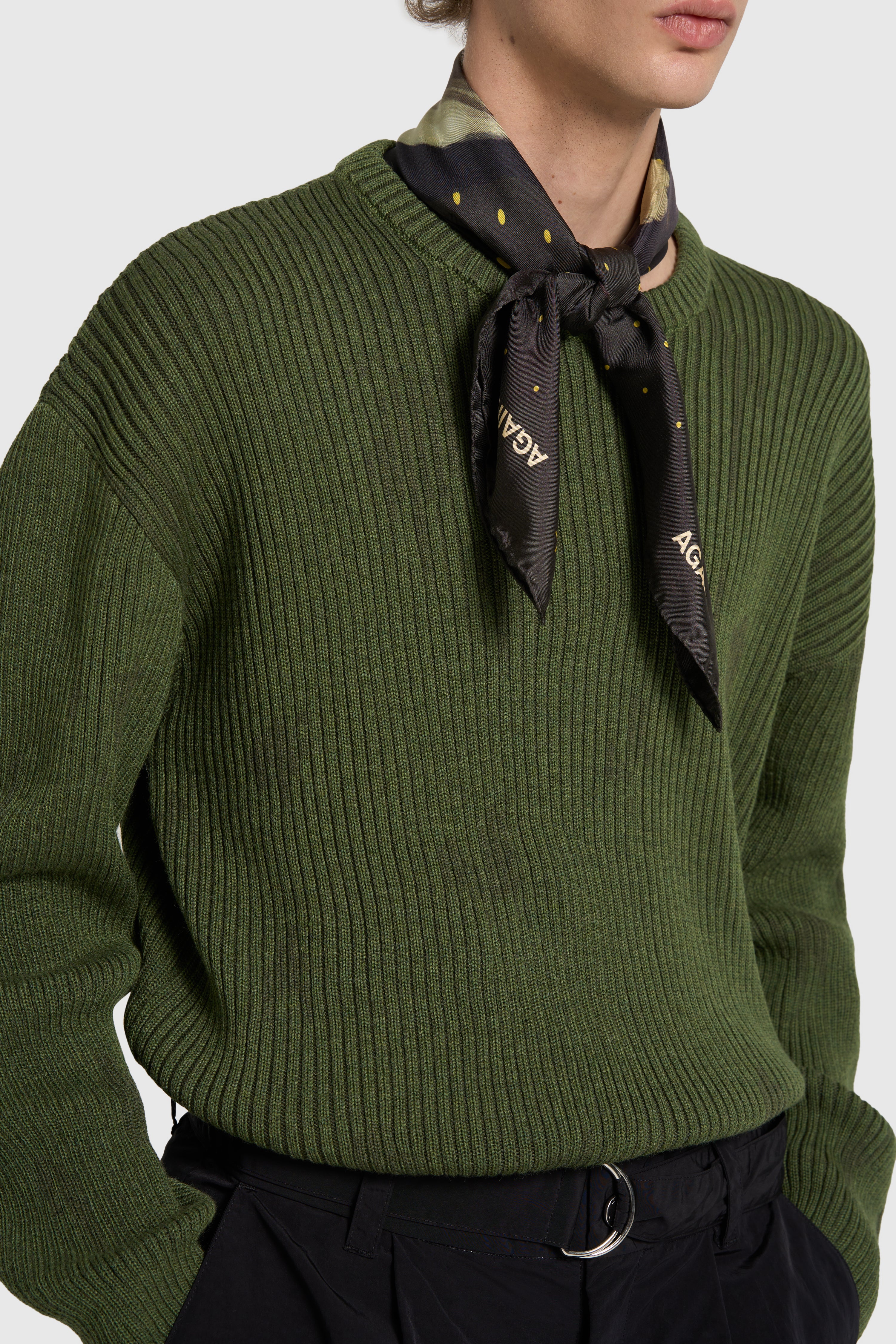 STAIN SWEATER