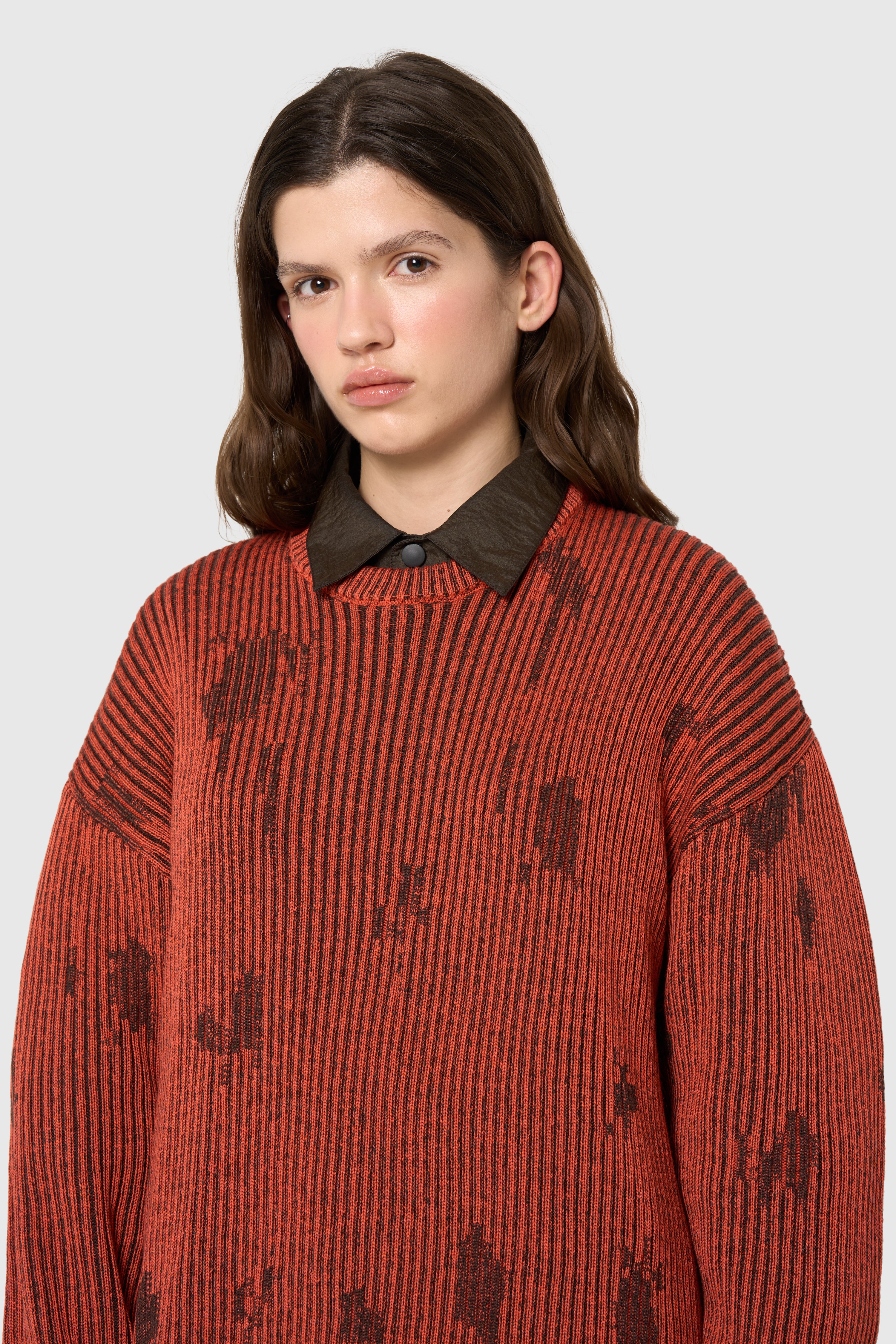 STAIN SWEATER