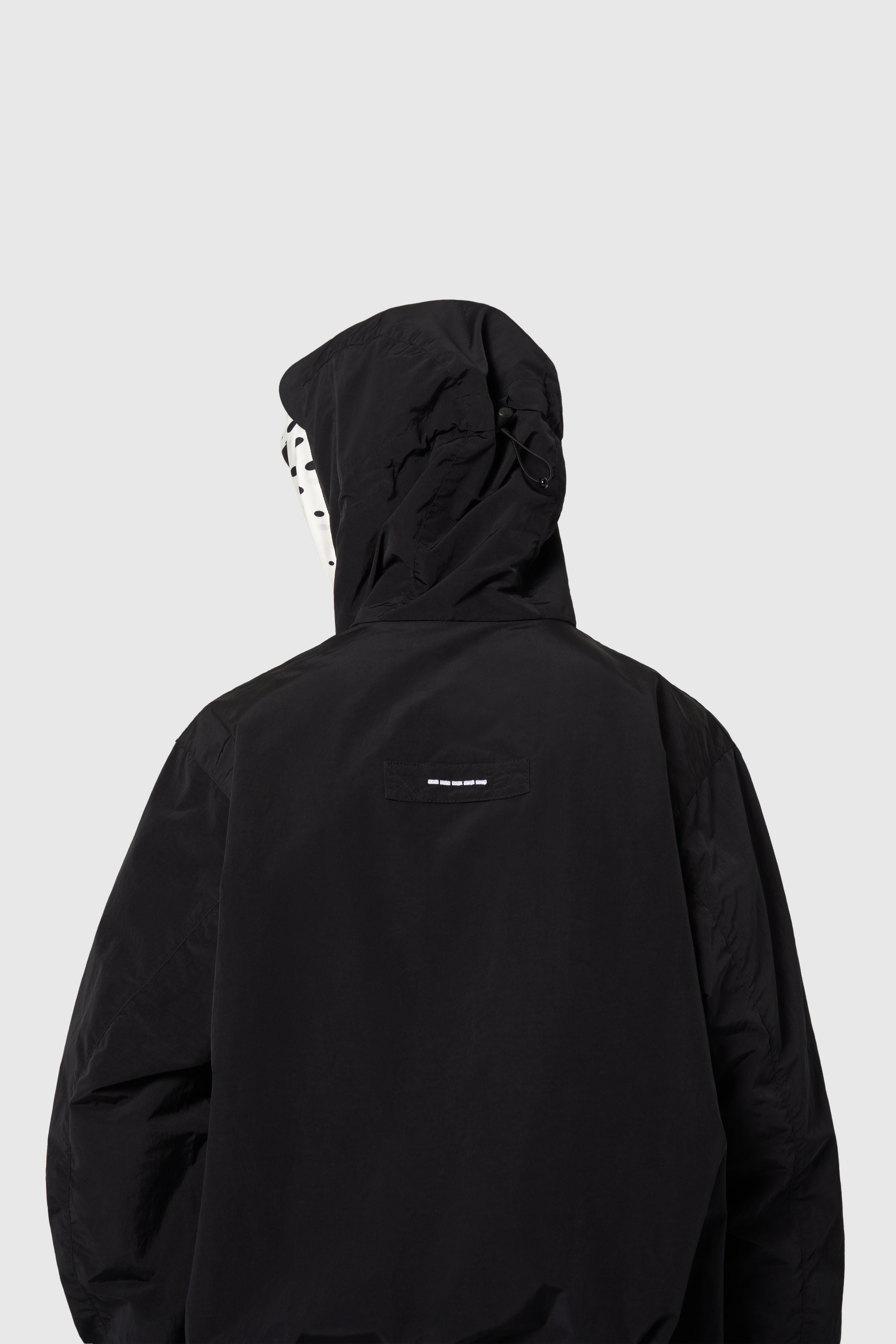 TRACKS WINDBREAKER