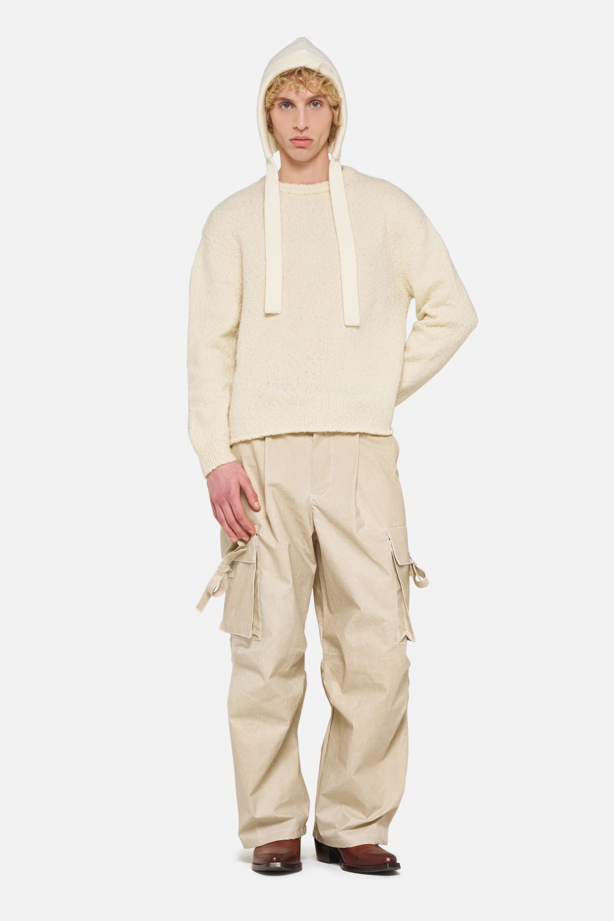 IRREGULAR KNIT