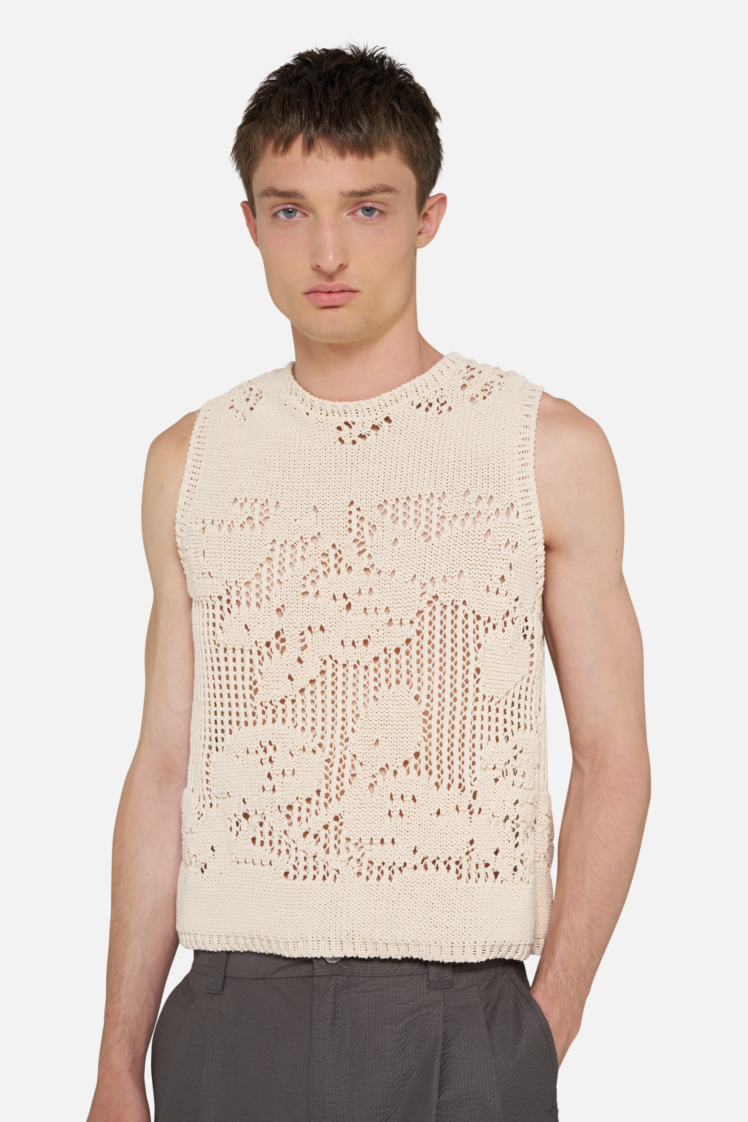 CROCHET SLEEVELESS TEE