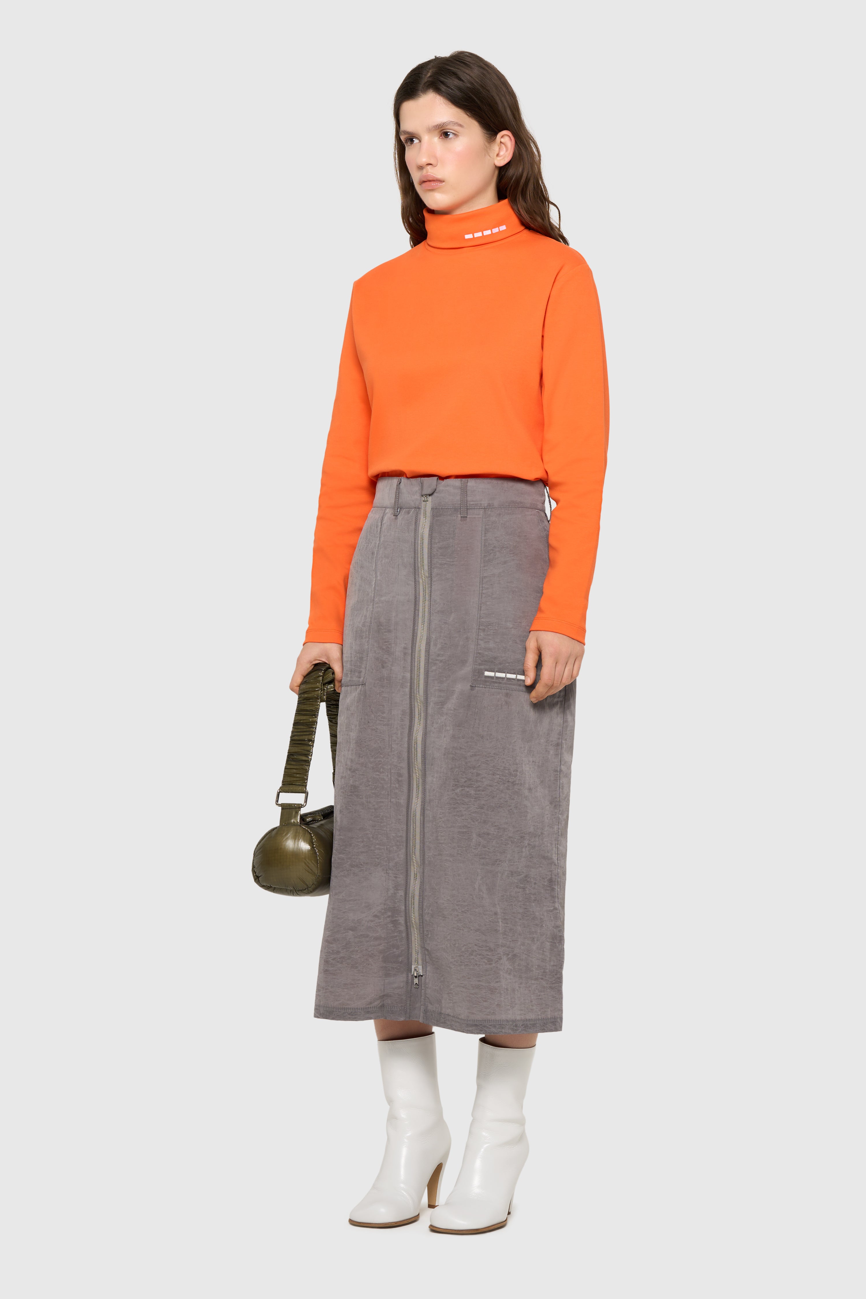 HIGH COLLAR T-SHIRT