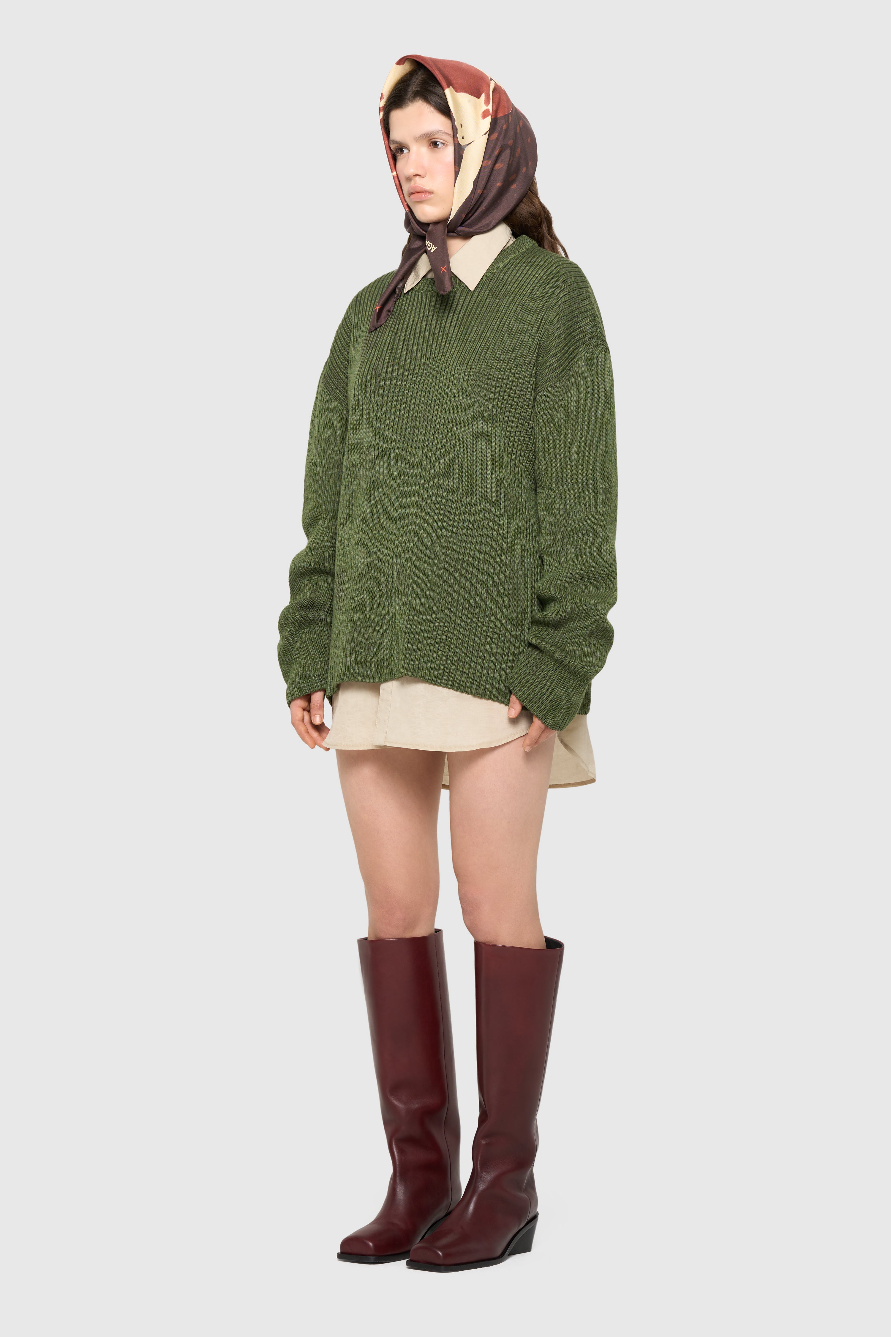 STAIN SWEATER