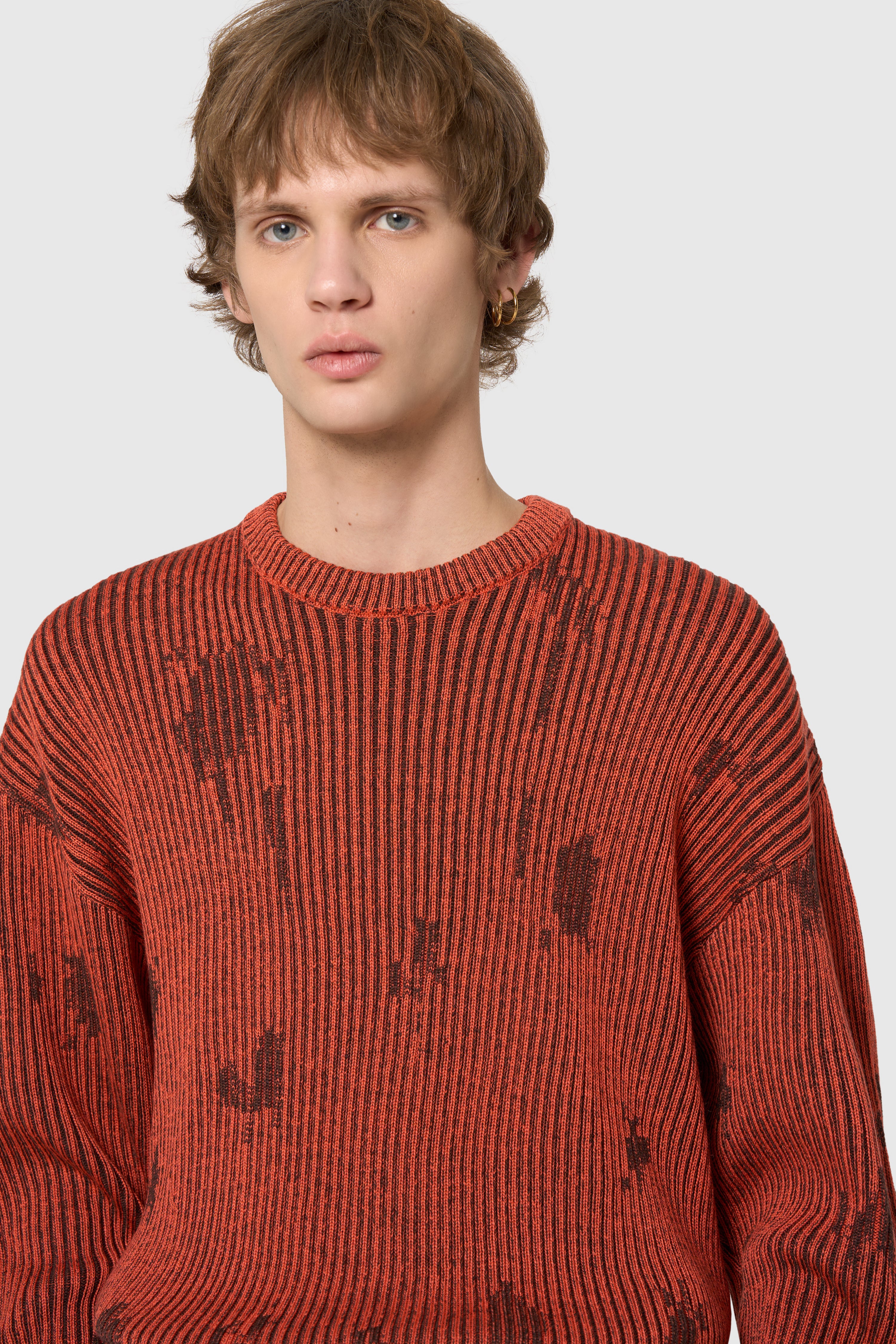 STAIN SWEATER